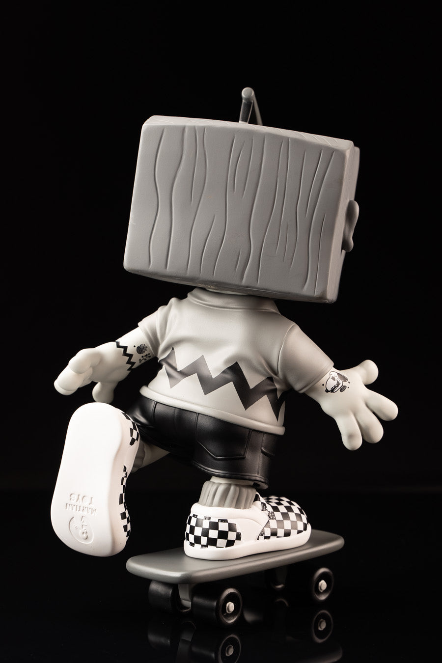 Blockhead BW - signed by sculptor 1/1 – KARMIEH Toy Design
